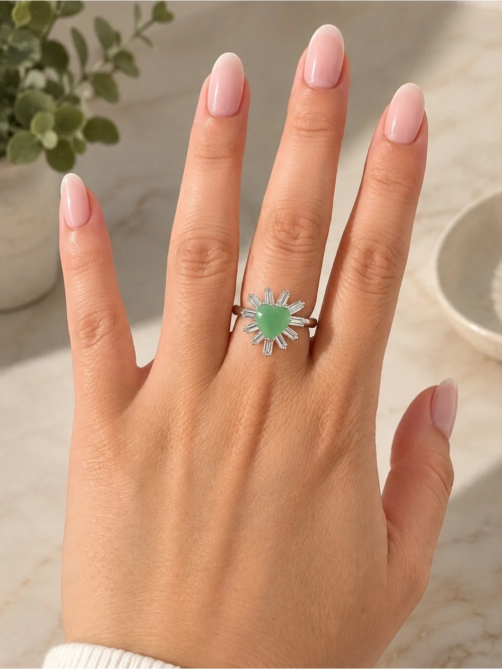 925 Sterling Silver Green Heart Halo Ring | CZ | Pre-Owned | Excellent Condition